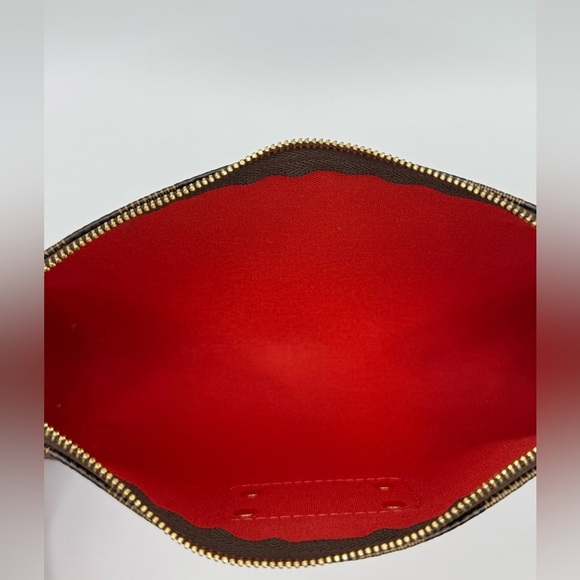 Louis Vuitton Eva Clutch in Damier Ebene - Picture 6 of 16